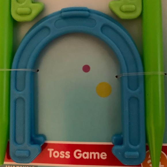 New Play Day Green and Blue 4 Horseshoe Toss Game with 2 stakes - Picture 4 of 7